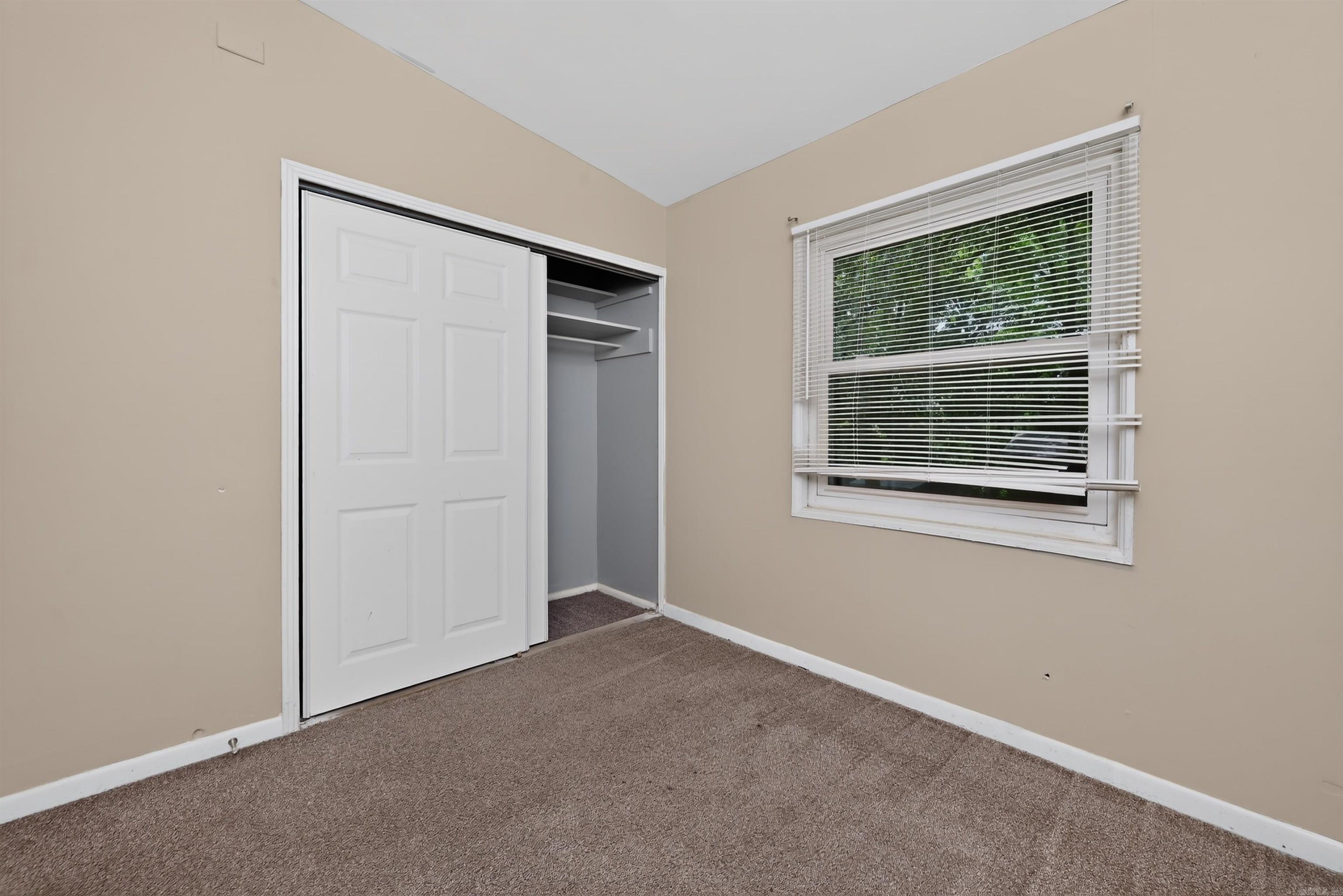 MEADOWCLIFF - Residential