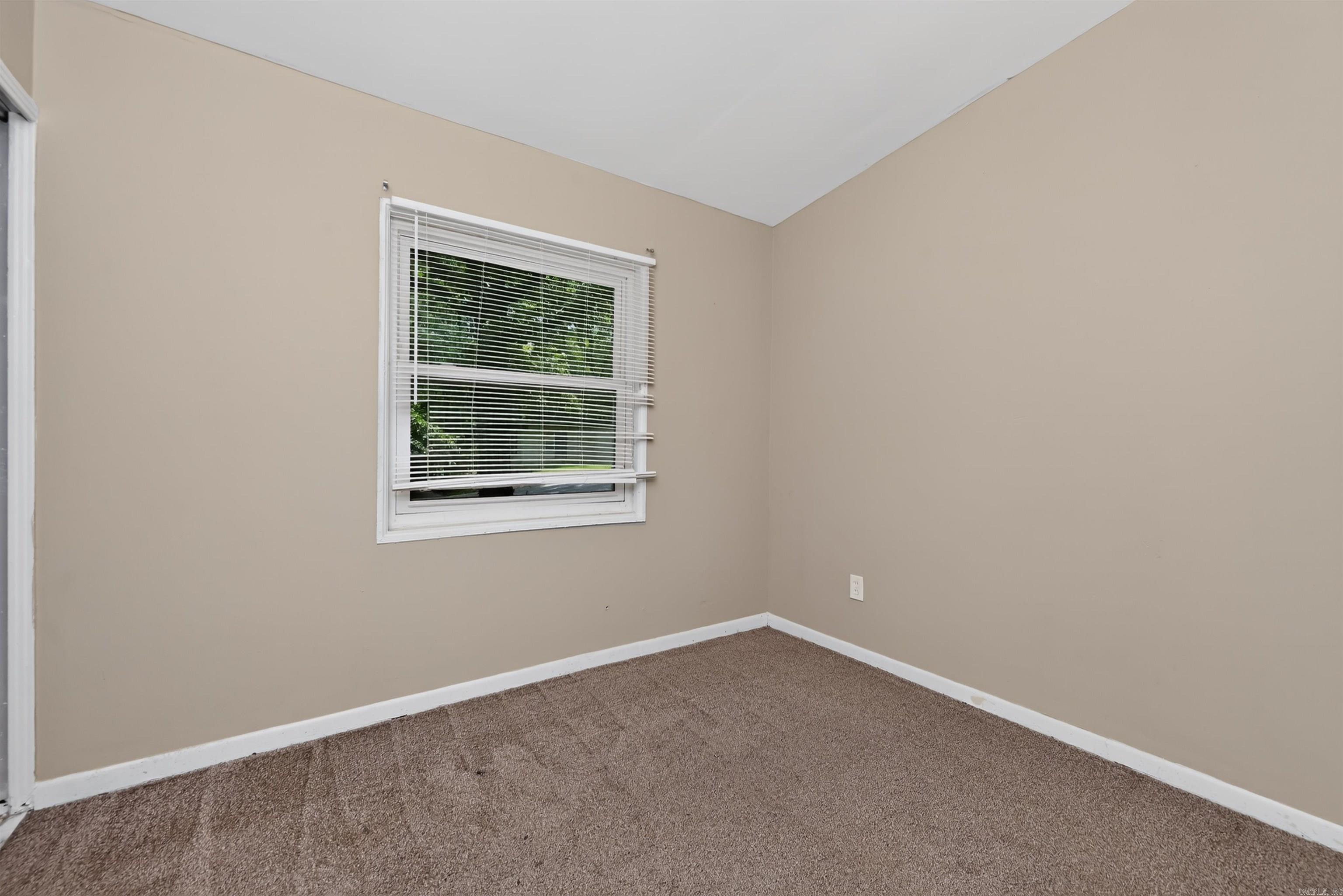 MEADOWCLIFF - Residential
