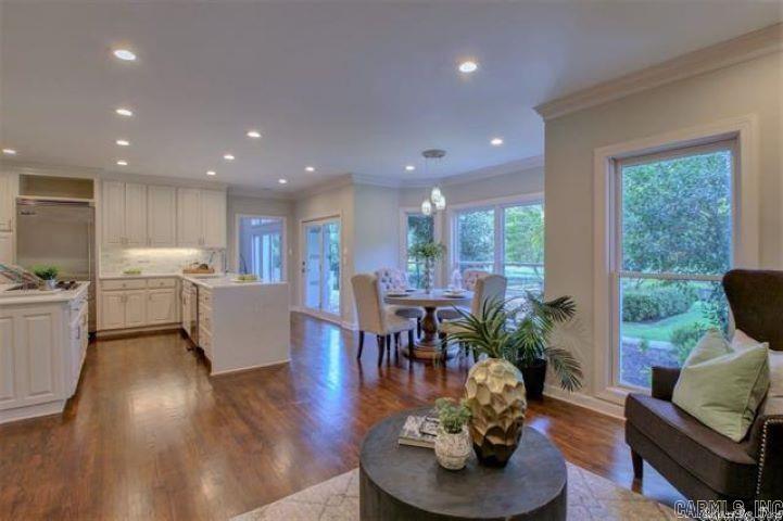 CHENAL VALLEY CHENAL CIRCLE - Residential