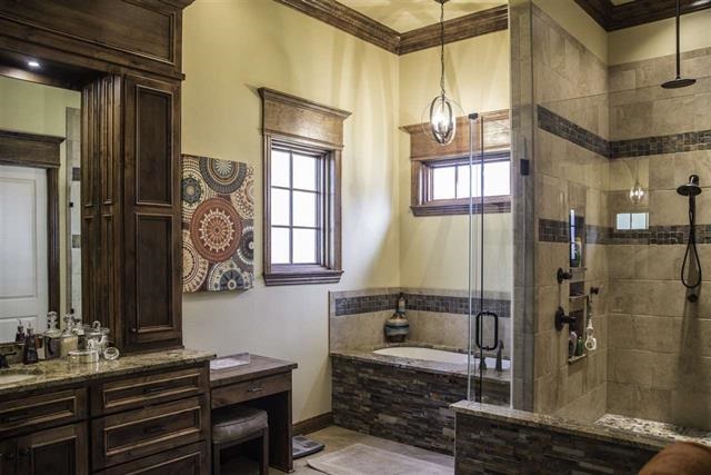 Oak Shores Estates - Residential
