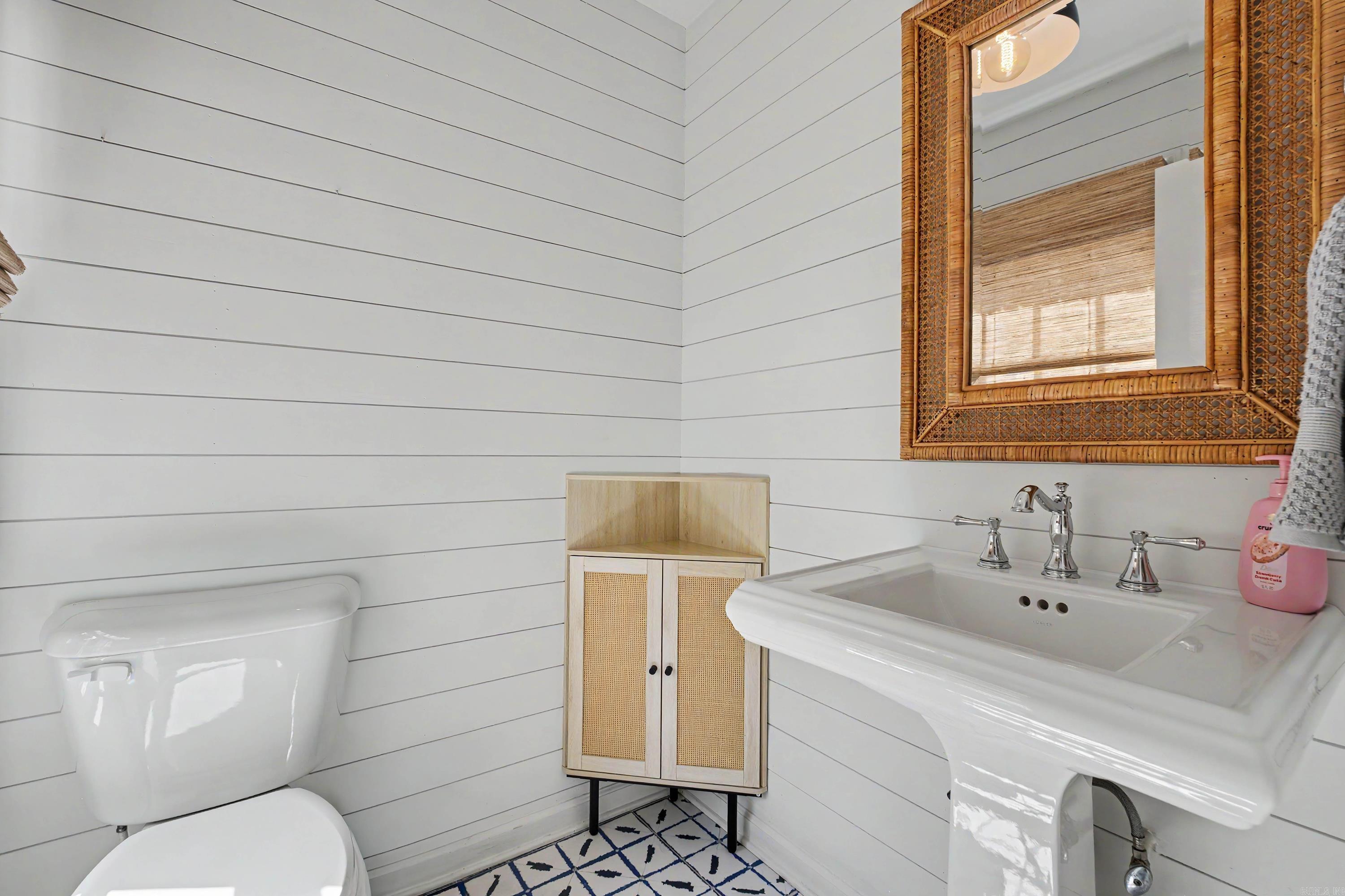 KINGSBRIDGE TWNHSE - Residential