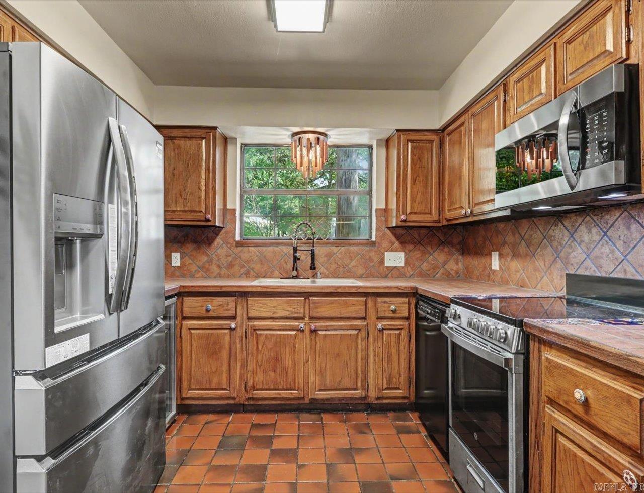 CEDARWOOD COMMECIAL PARK - Residential
