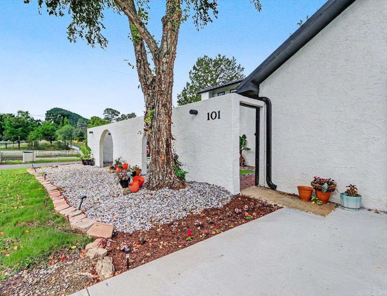 CEDARWOOD COMMECIAL PARK - Residential