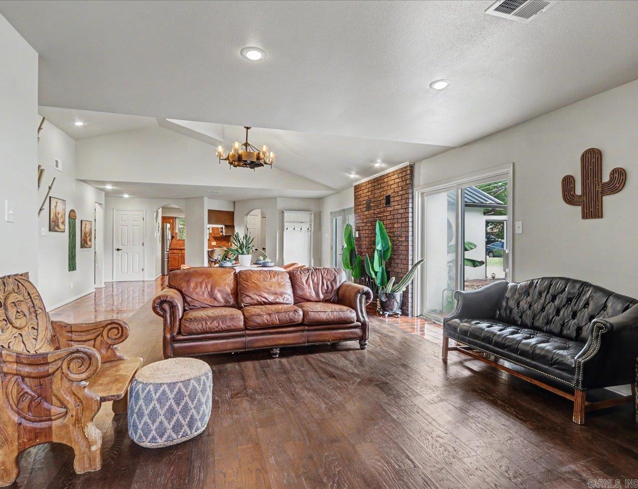 CEDARWOOD COMMECIAL PARK - Residential