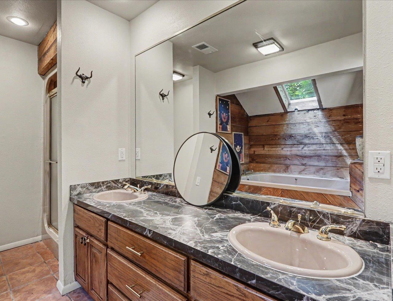 CEDARWOOD COMMECIAL PARK - Residential