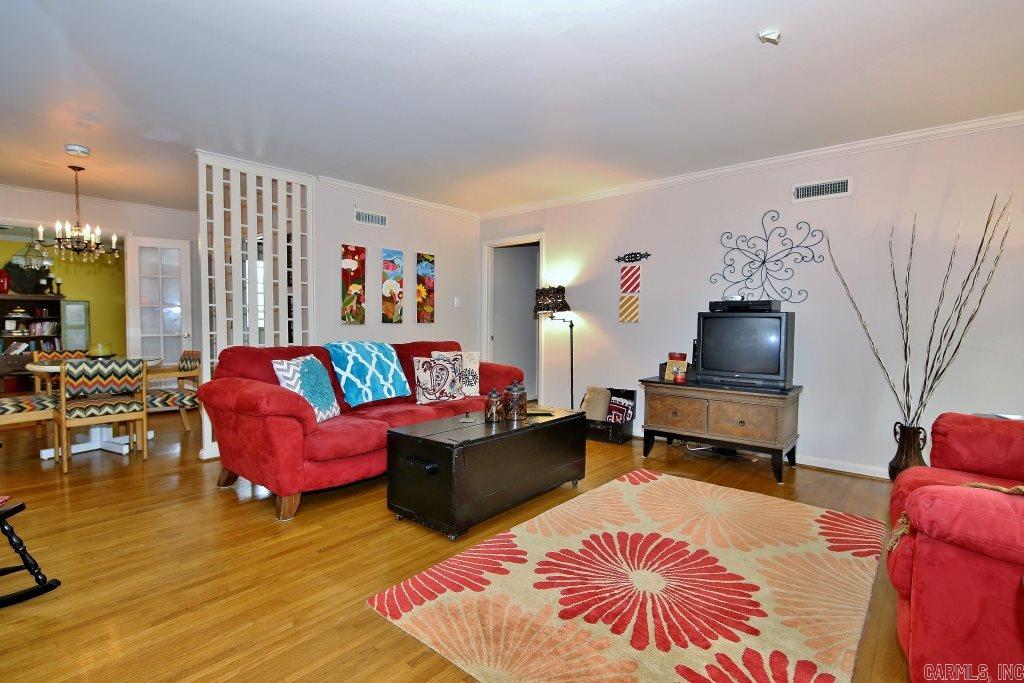 Pine Wood Hill - Residential