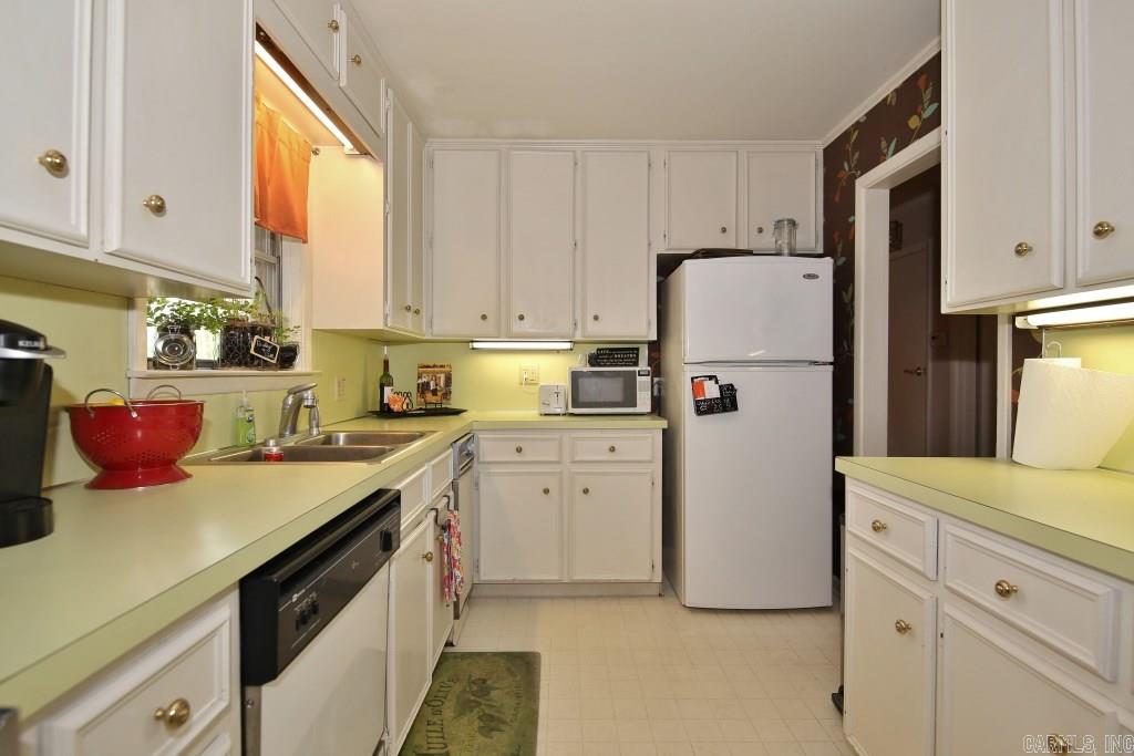 Pine Wood Hill - Residential
