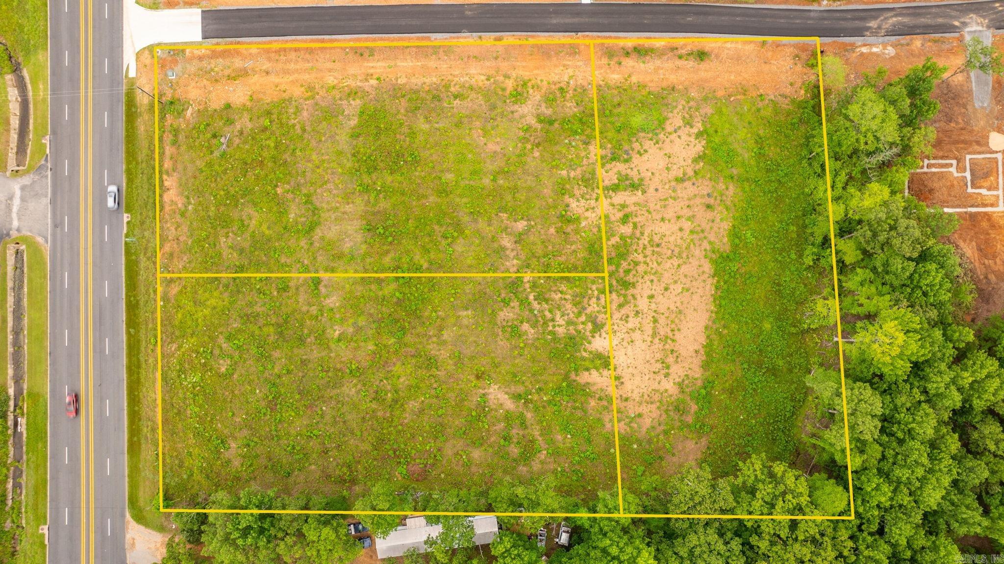 ULES WATSON PLACE - Commercial Sale