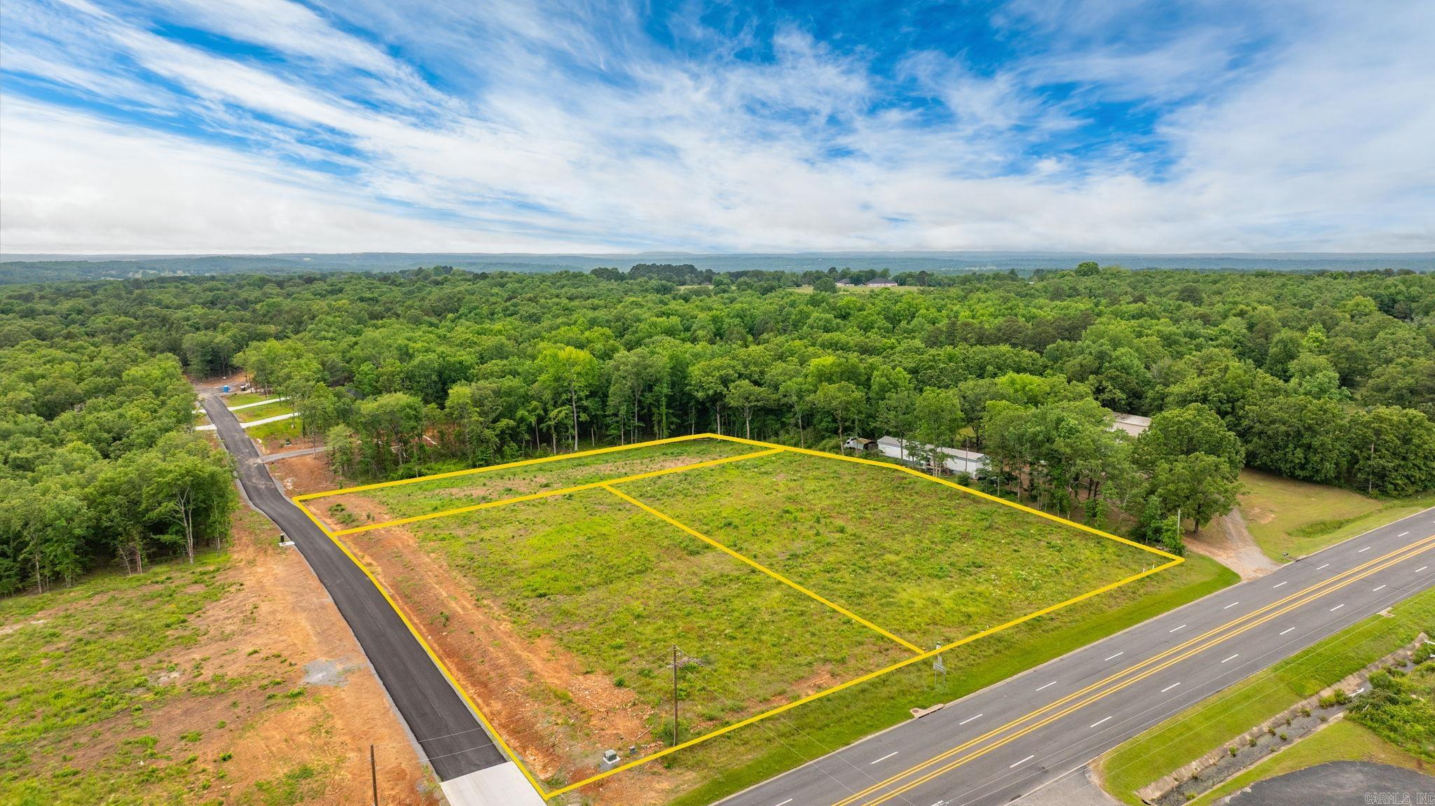 ULES WATSON PLACE - Commercial Sale
