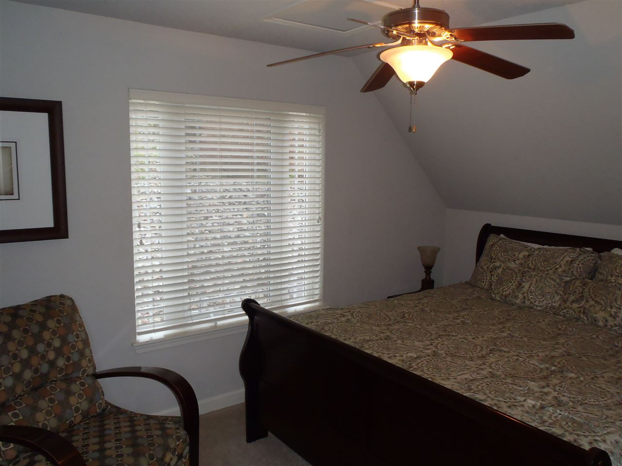 Lackeys Lake Front - Residential