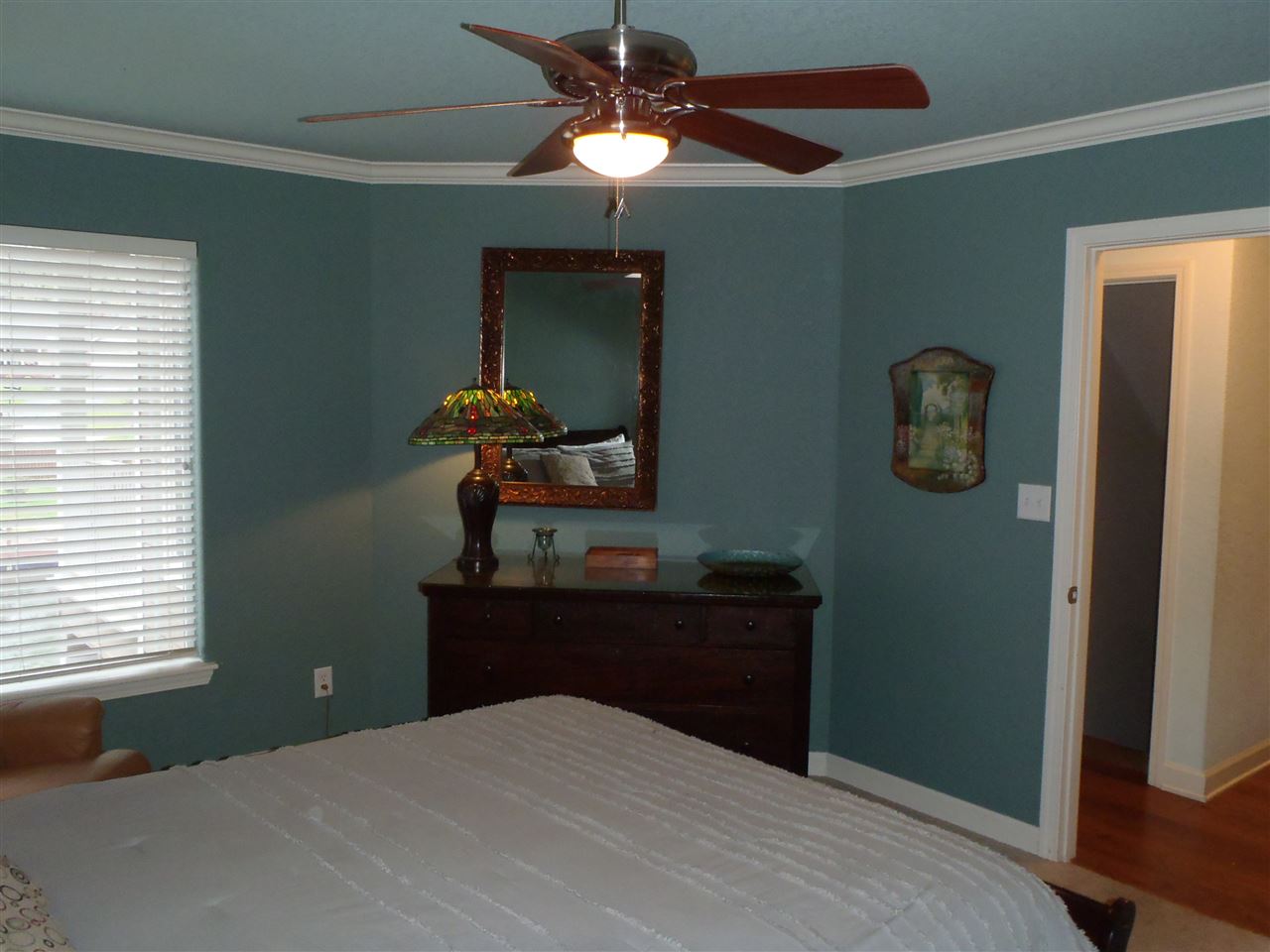 Lackeys Lake Front - Residential