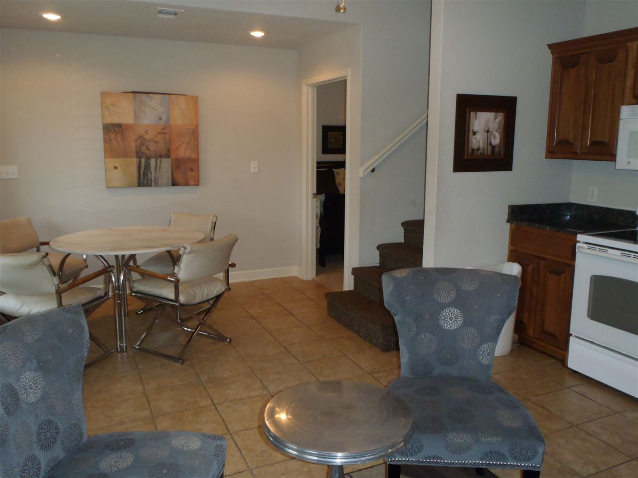 Lackeys Lake Front - Residential