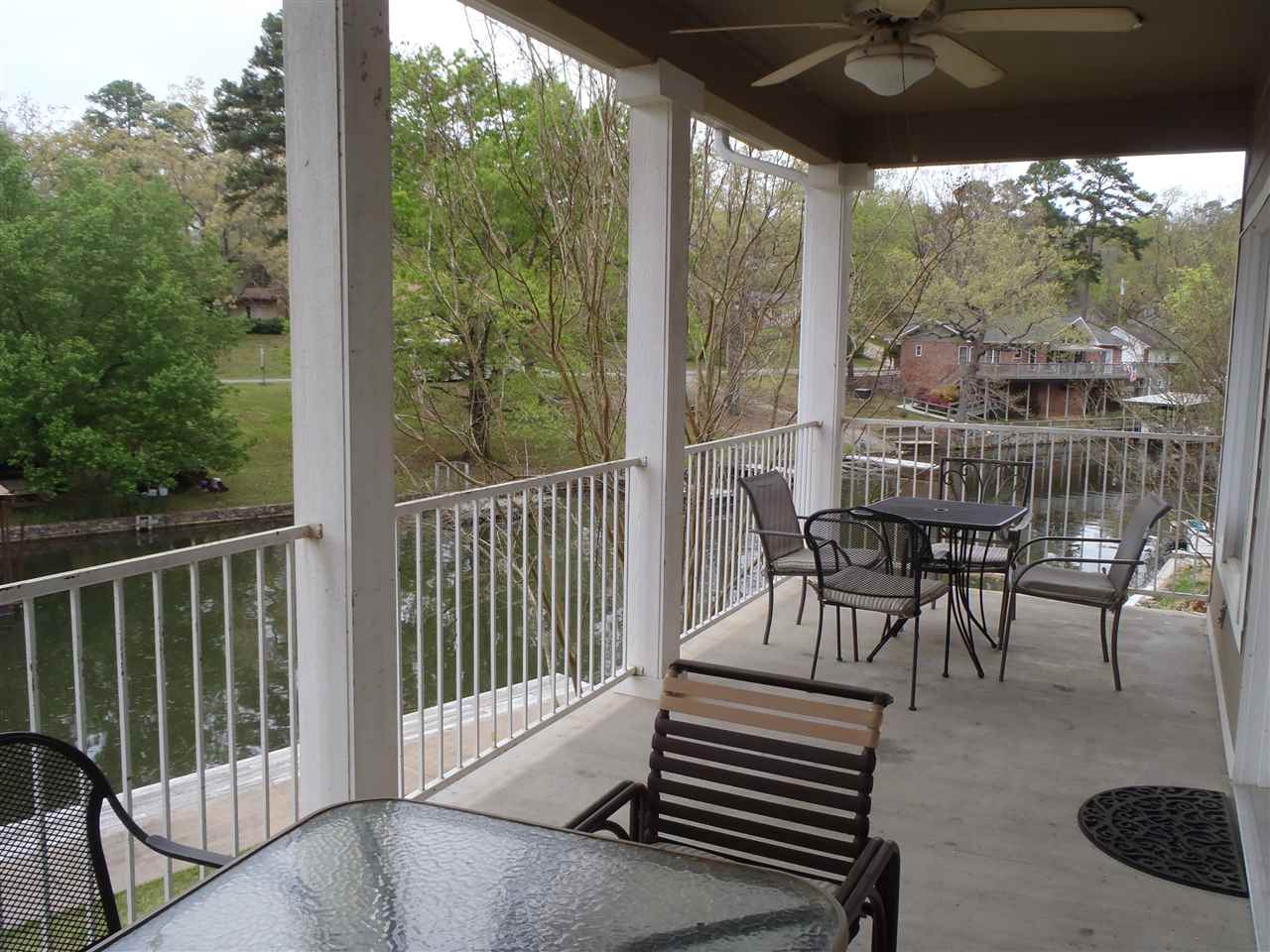 Lackeys Lake Front - Residential