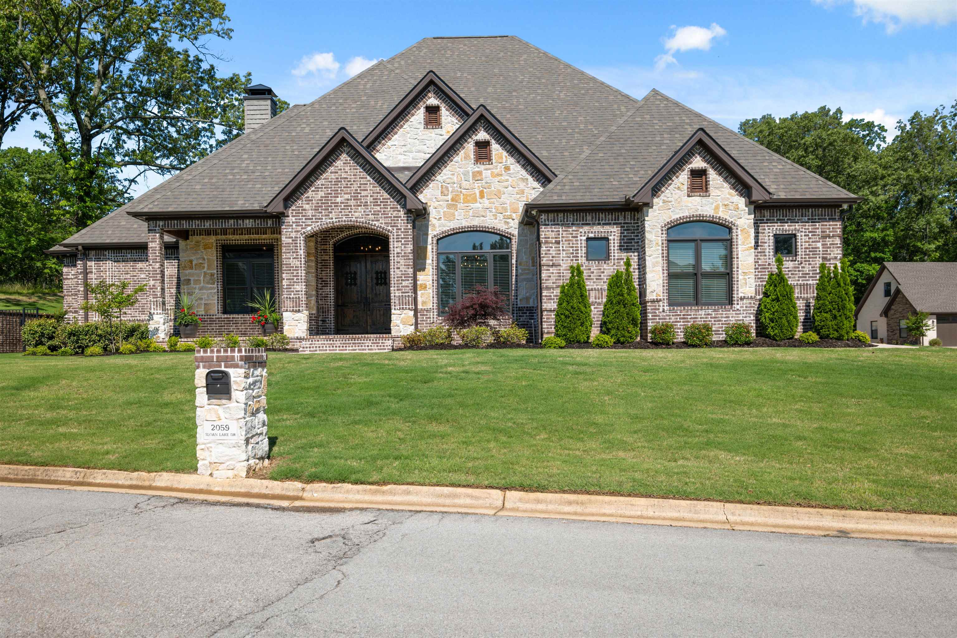 SLOAN LAKE ESTATES - Residential