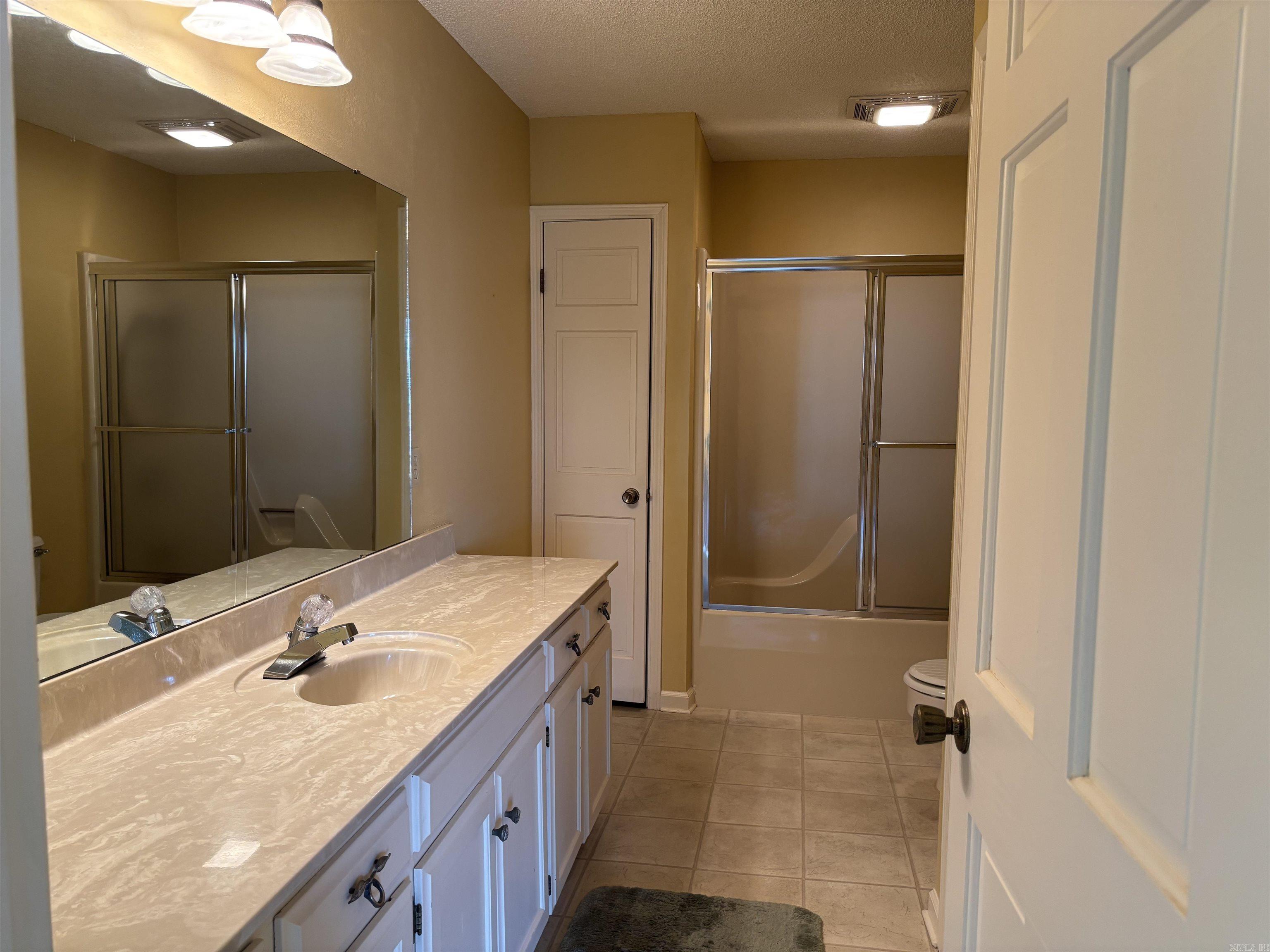 CEDAR CREST - Residential