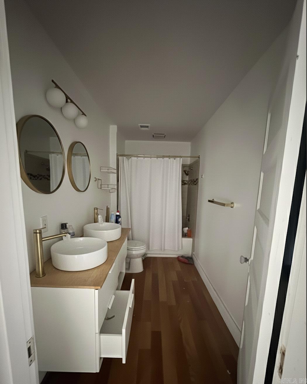 Weldon E Wrights - Residential