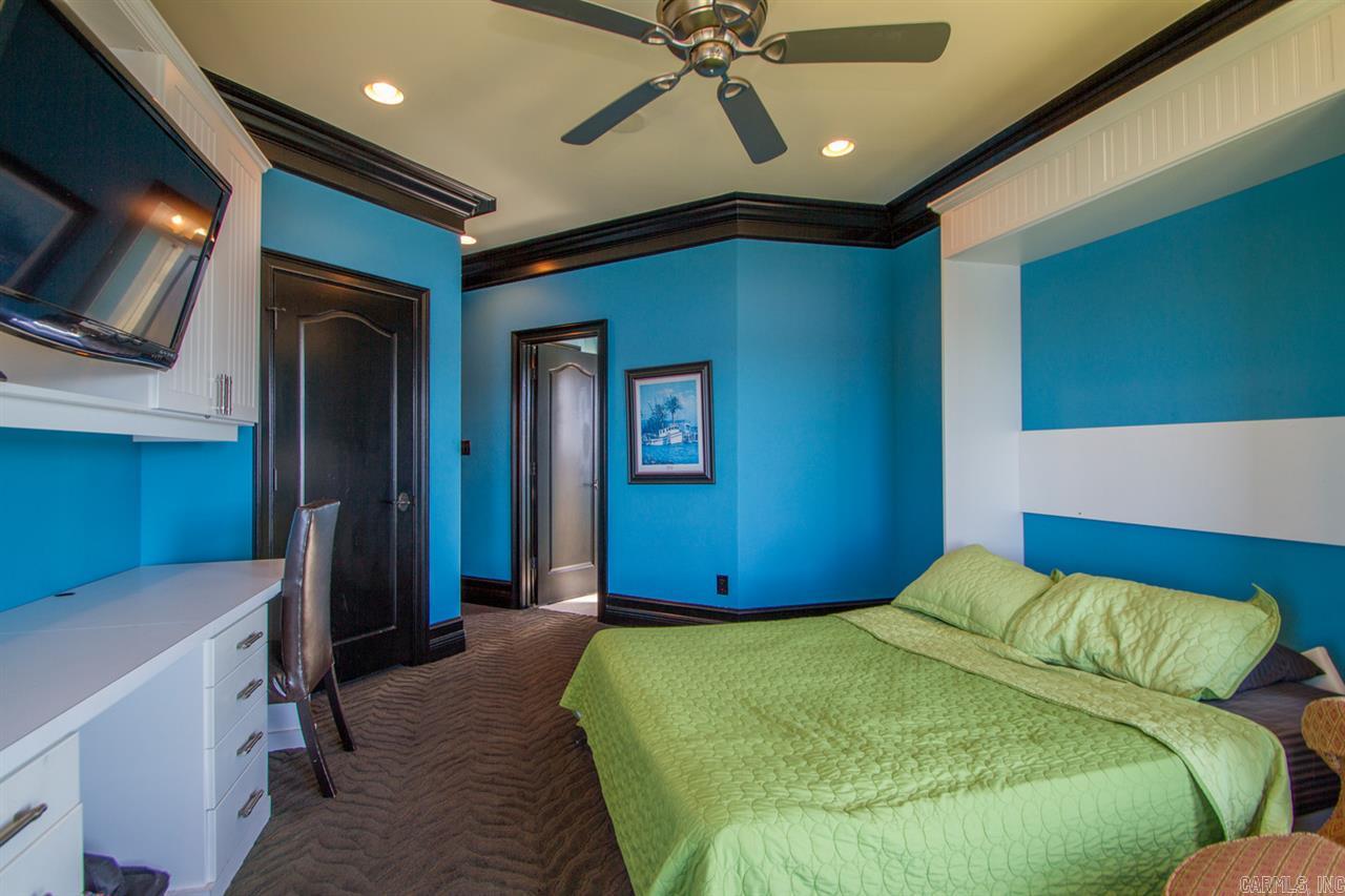 HURRICANE LAKE EST - Residential