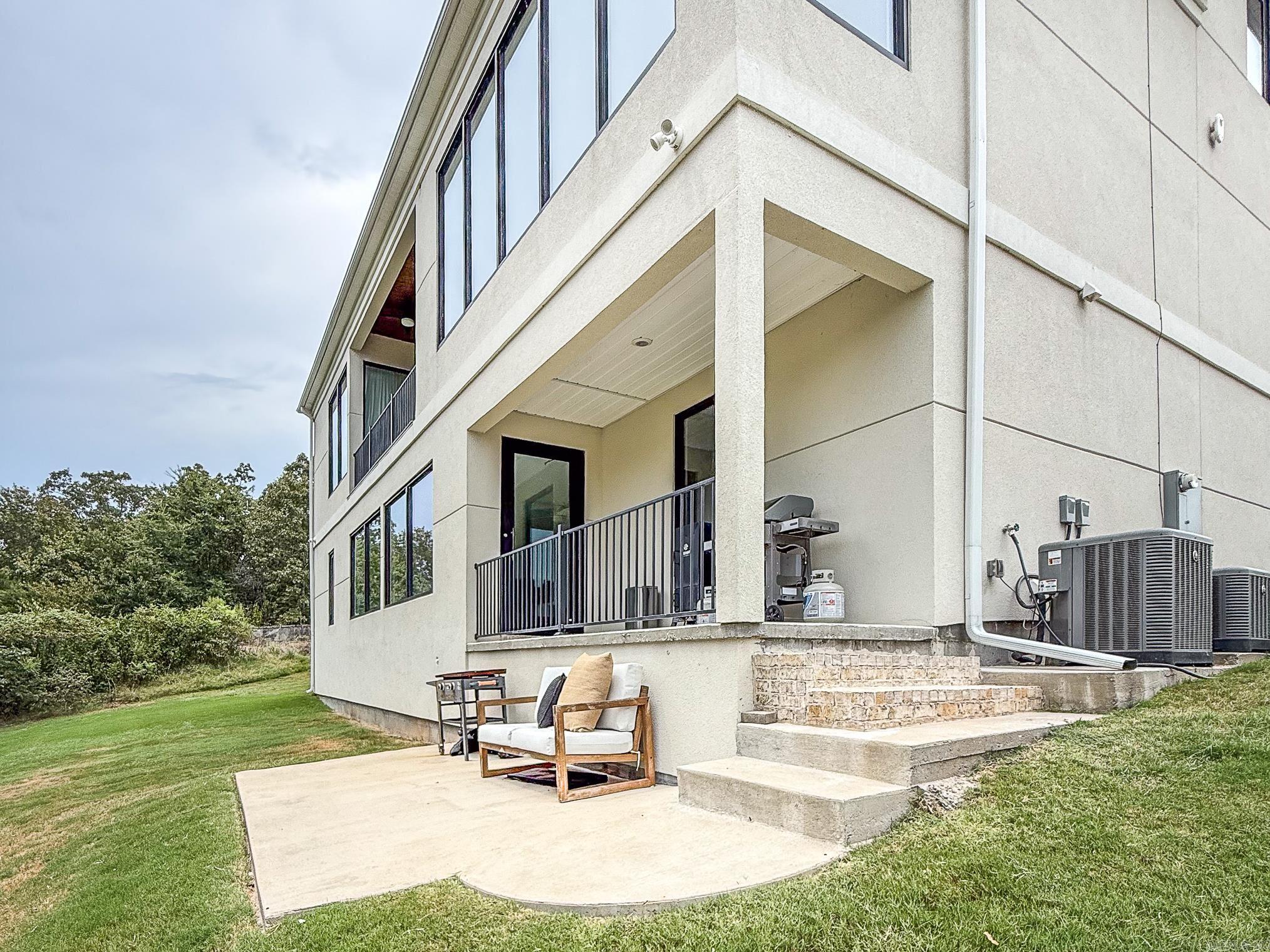 STONE RIDGE AT CYPRESS CREEK - Residential