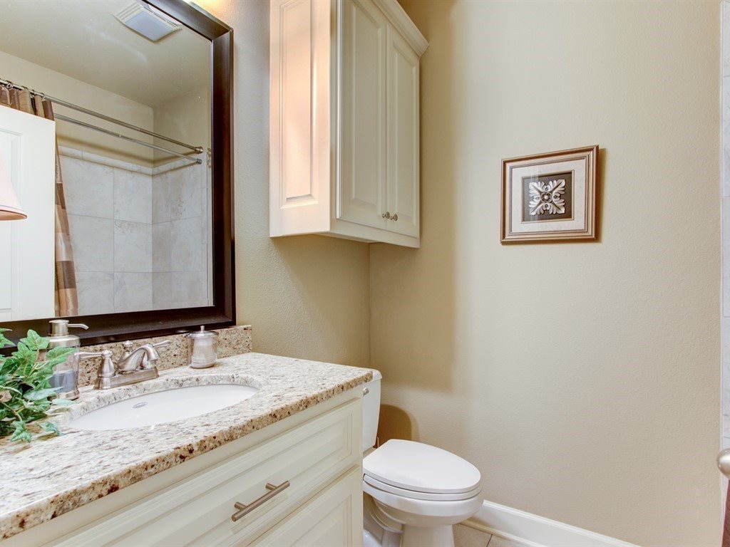 LAKECREST - Residential