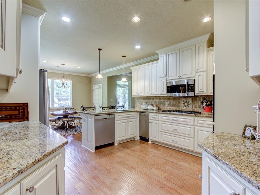 LAKECREST - Residential