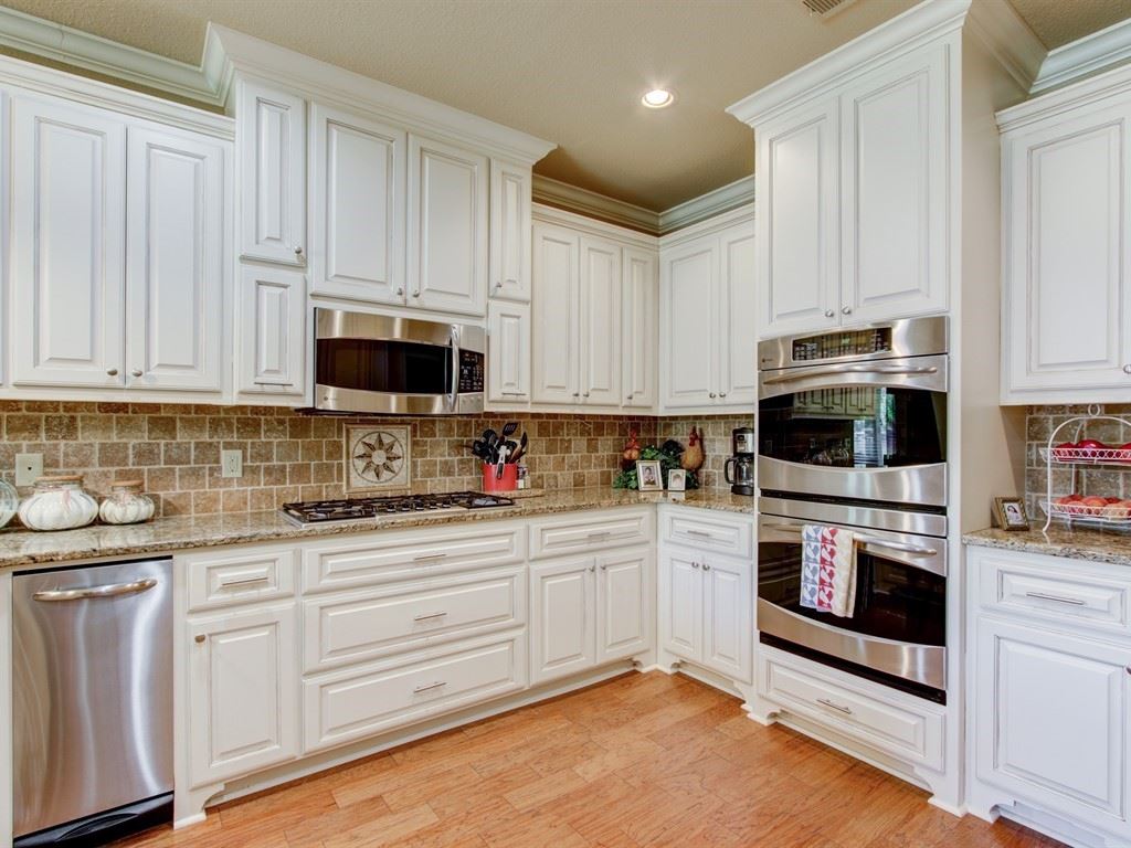 LAKECREST - Residential