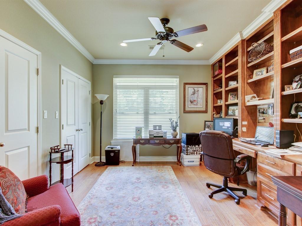 LAKECREST - Residential