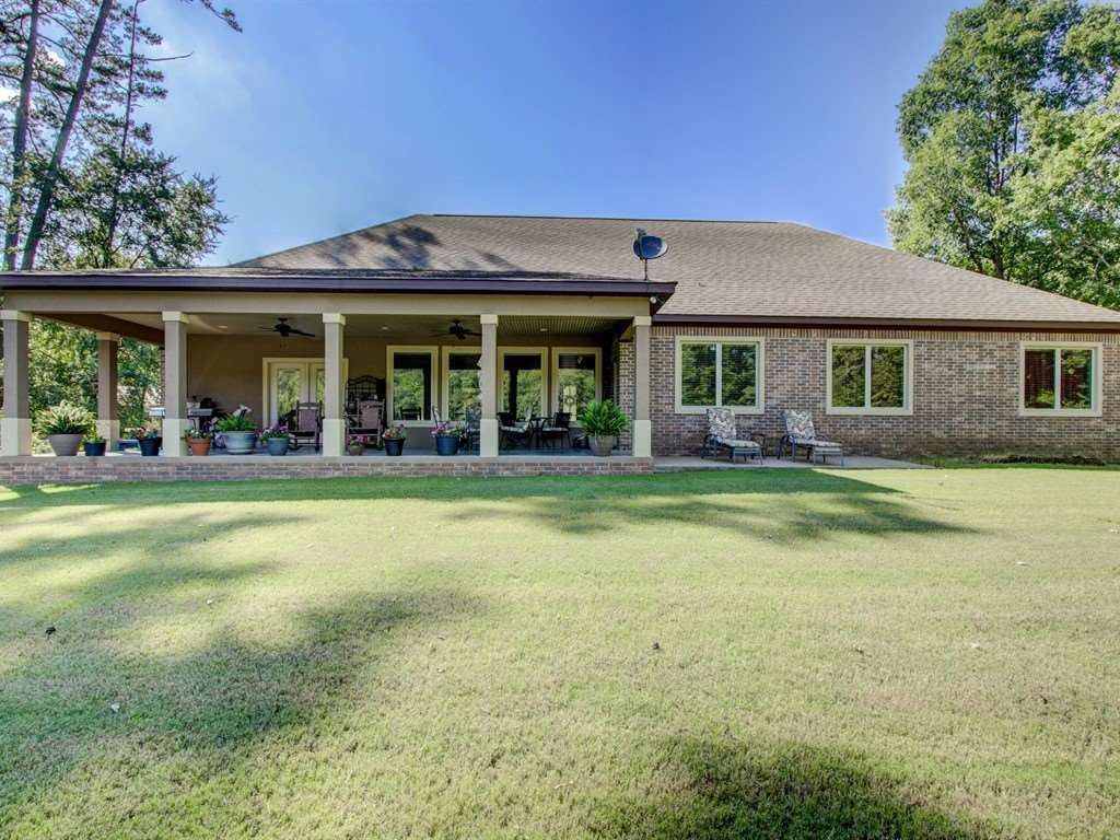 LAKECREST - Residential