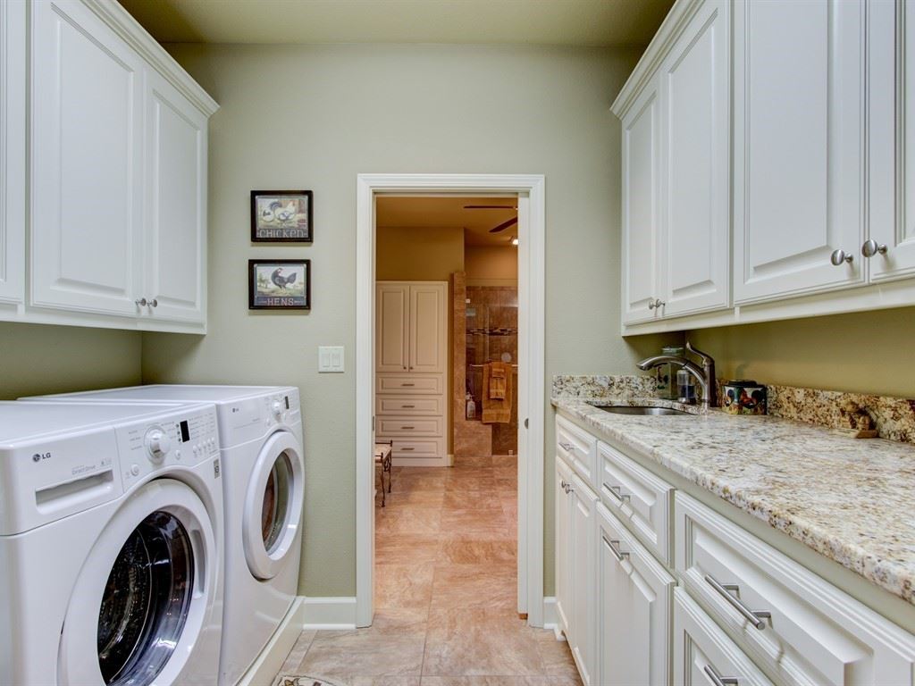 LAKECREST - Residential