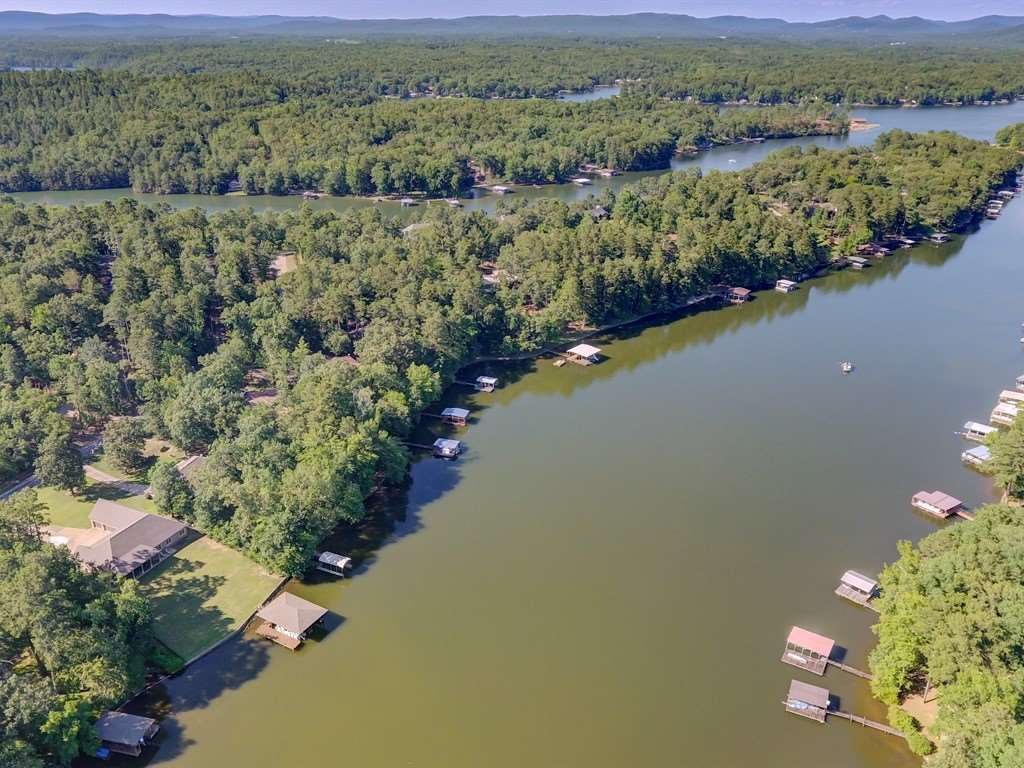 LAKECREST - Residential