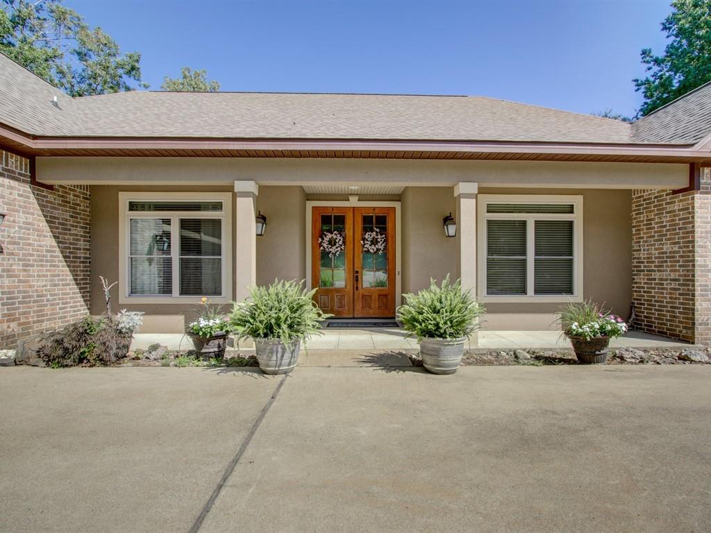 LAKECREST - Residential