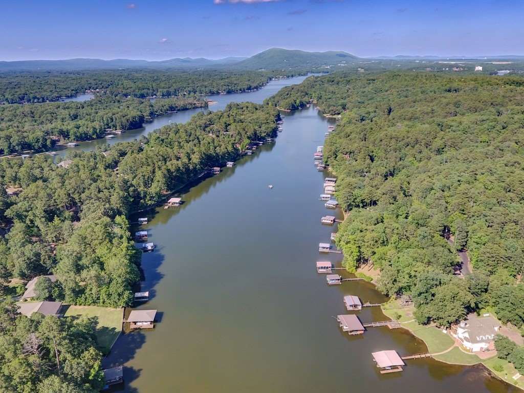 LAKECREST - Residential