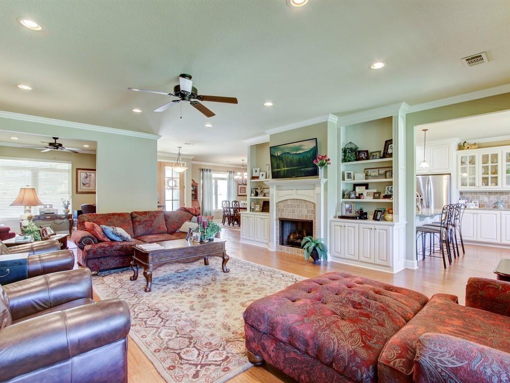 LAKECREST - Residential