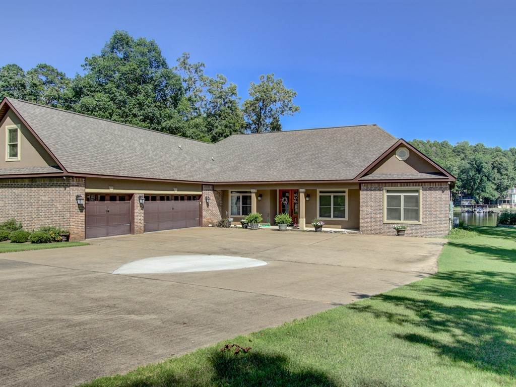 LAKECREST - Residential