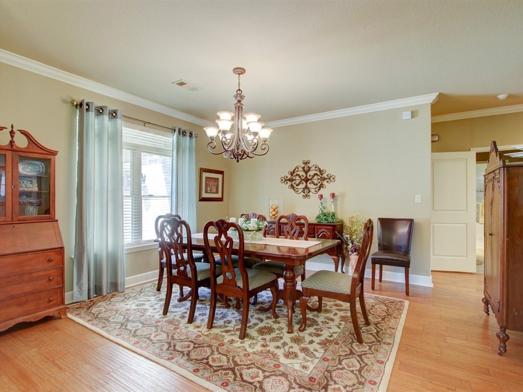 LAKECREST - Residential