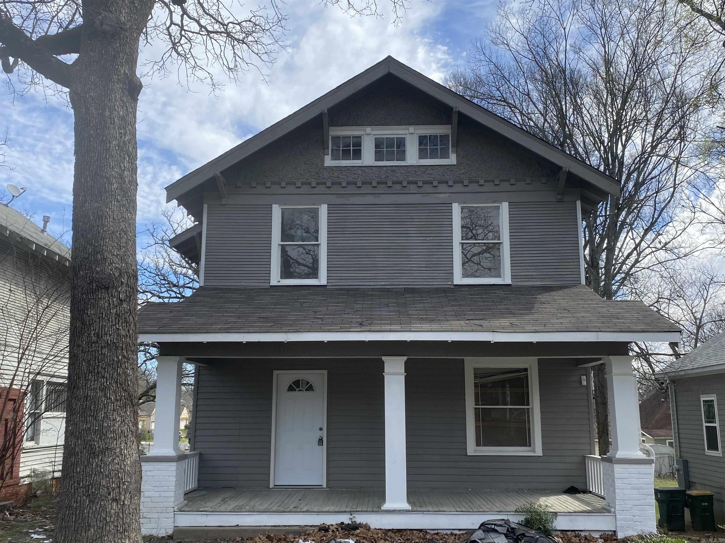 WORTHEN W B - Residential