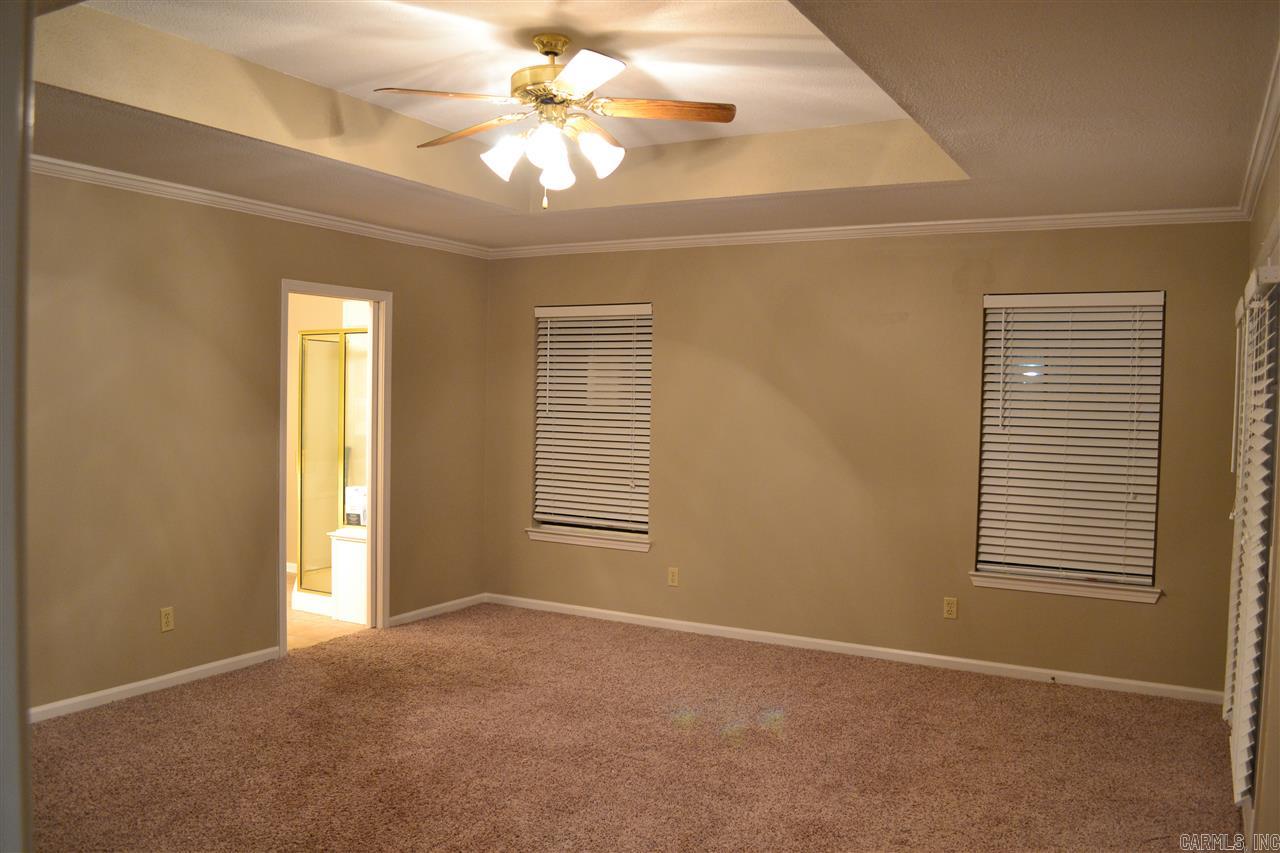 CRYSTAL LAKE - Residential