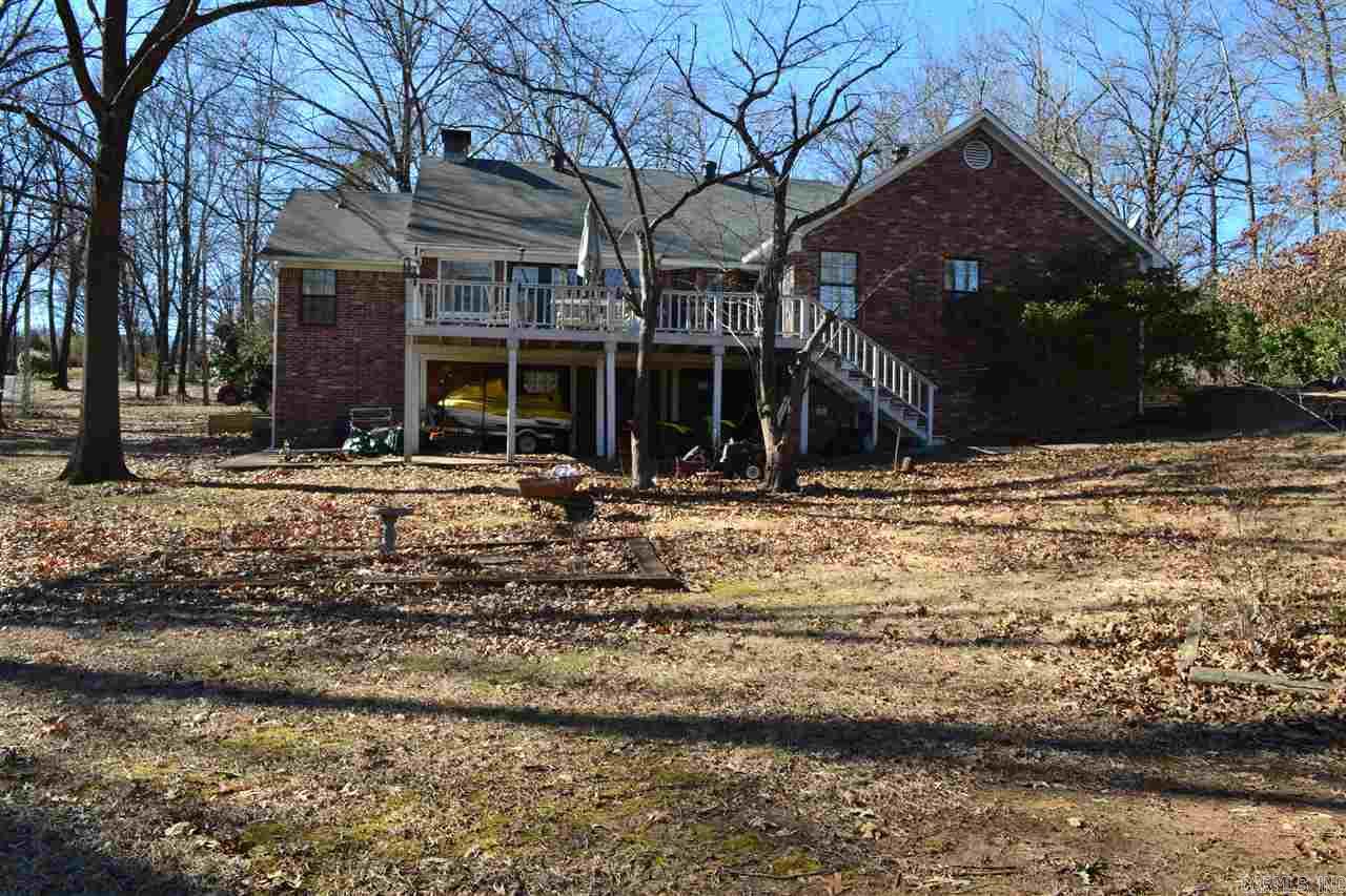 CRYSTAL LAKE - Residential