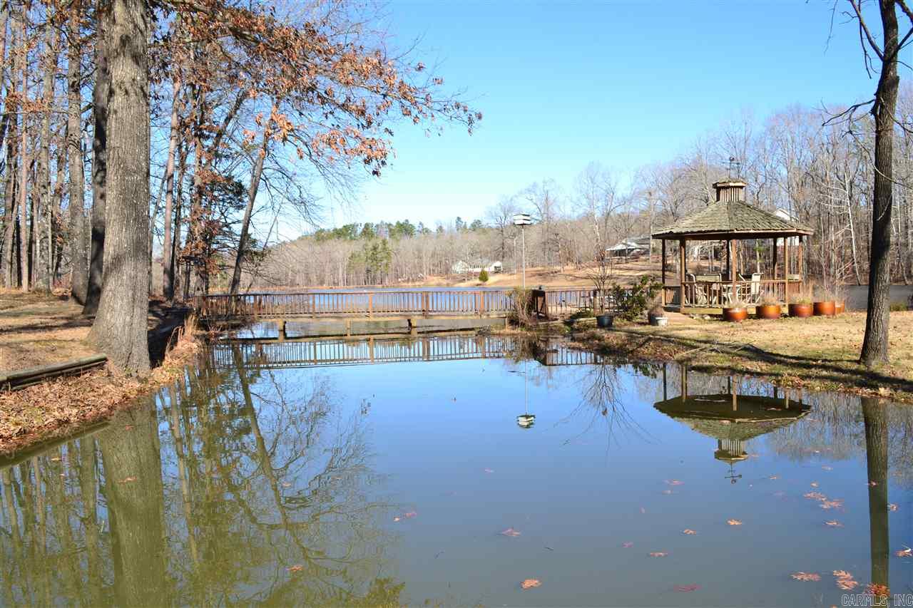 CRYSTAL LAKE - Residential