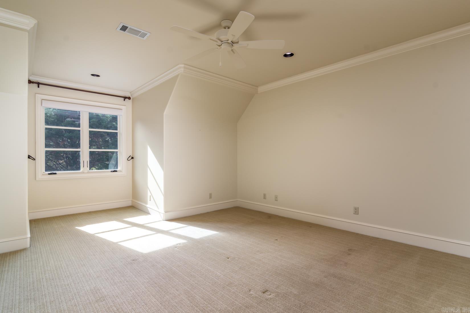 HICKORY CREEK - Residential