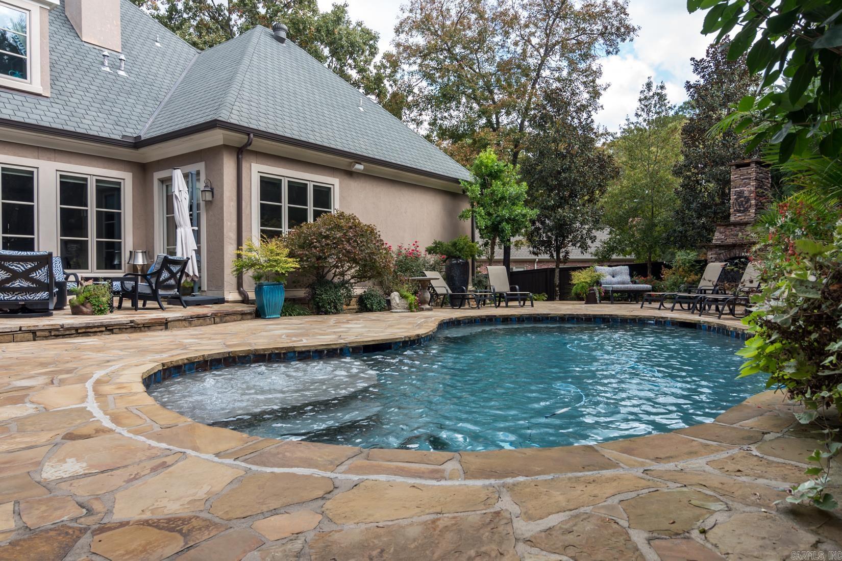 HICKORY CREEK - Residential