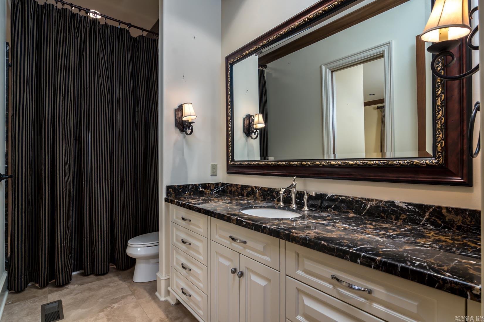 HICKORY CREEK - Residential