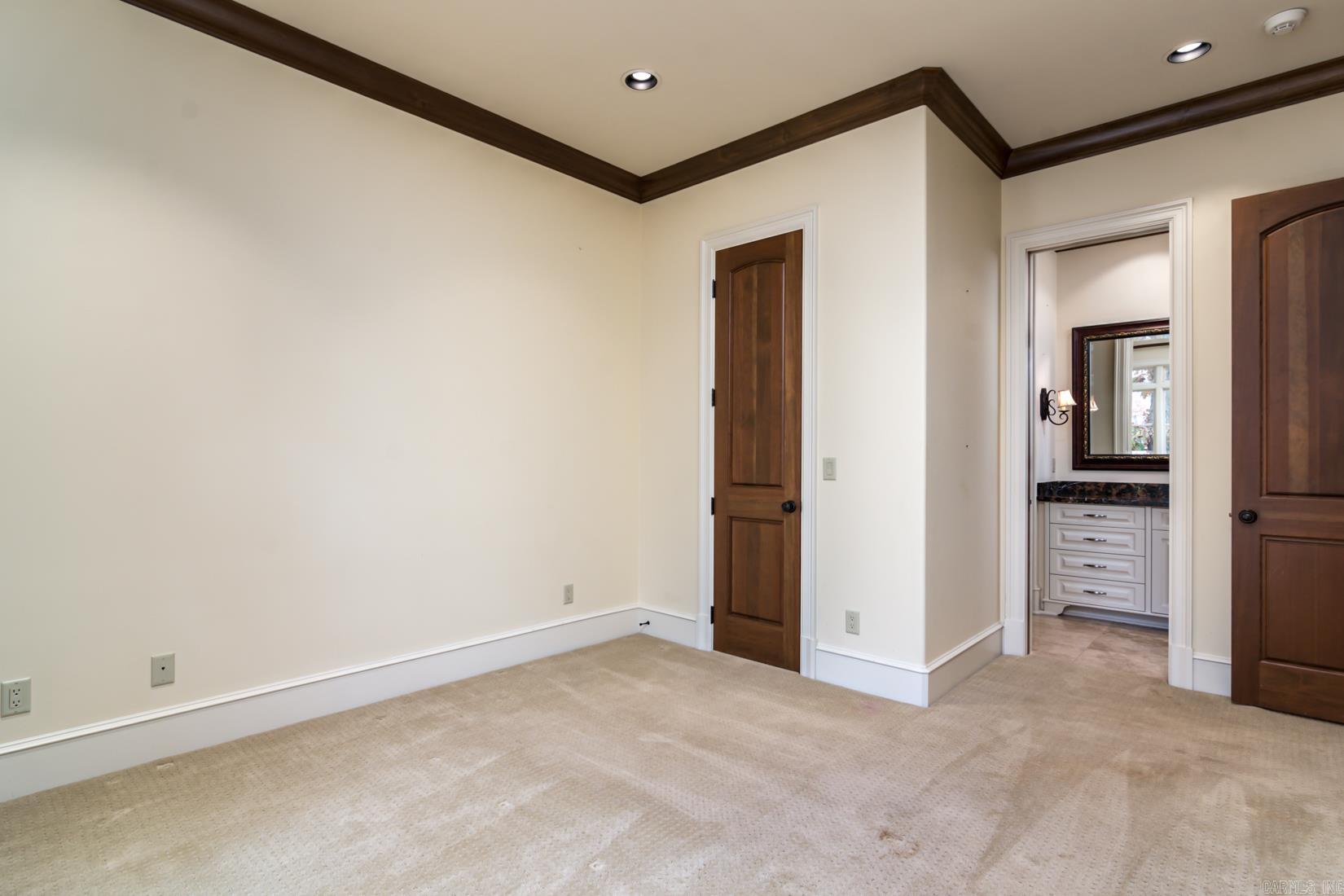 HICKORY CREEK - Residential