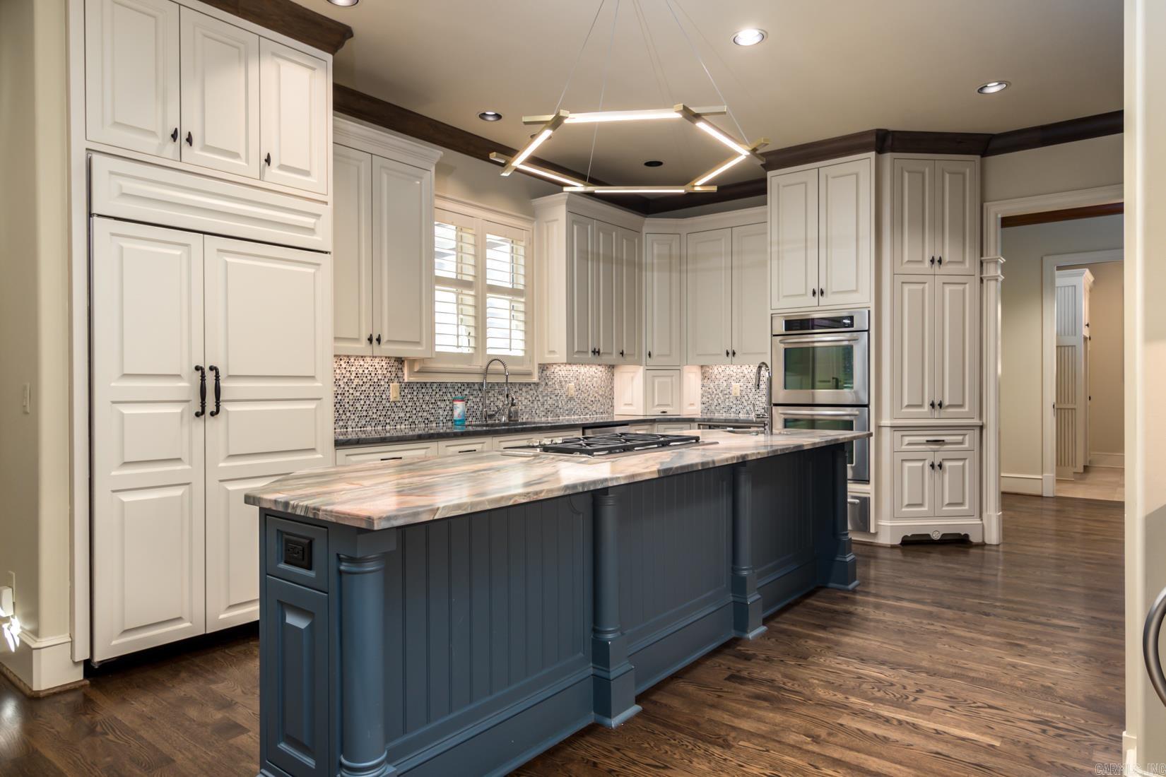 HICKORY CREEK - Residential