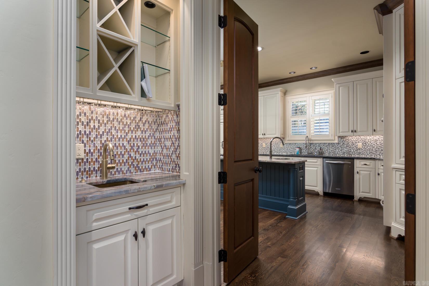 HICKORY CREEK - Residential
