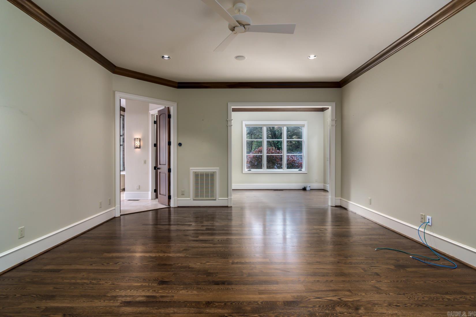 HICKORY CREEK - Residential