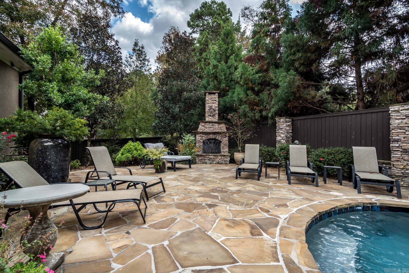 HICKORY CREEK - Residential