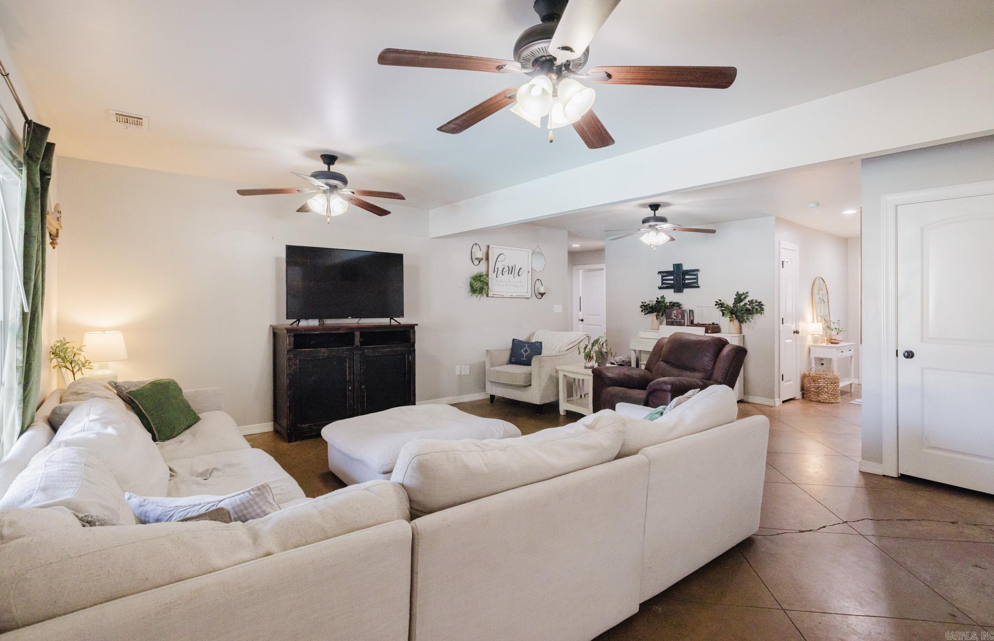 HICKORY SPRINGS - Residential