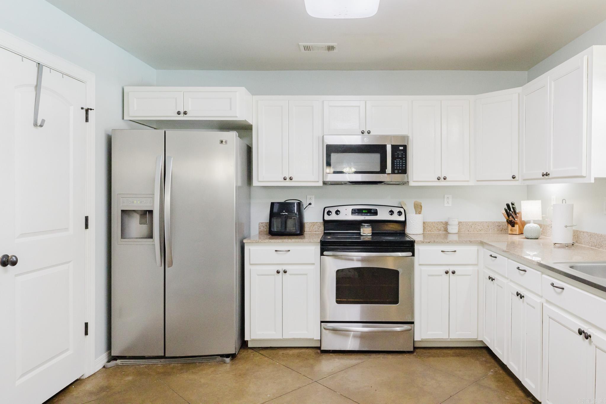 HICKORY SPRINGS - Residential