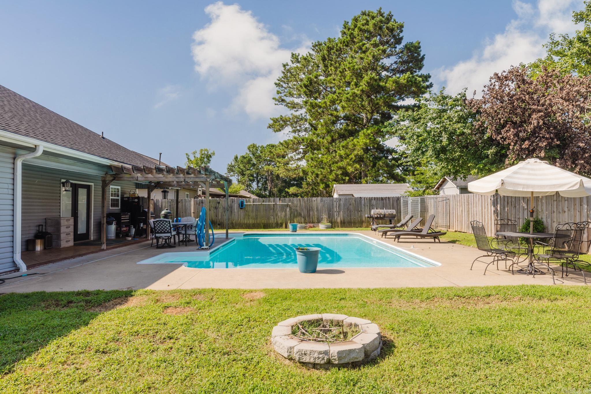 HICKORY SPRINGS - Residential