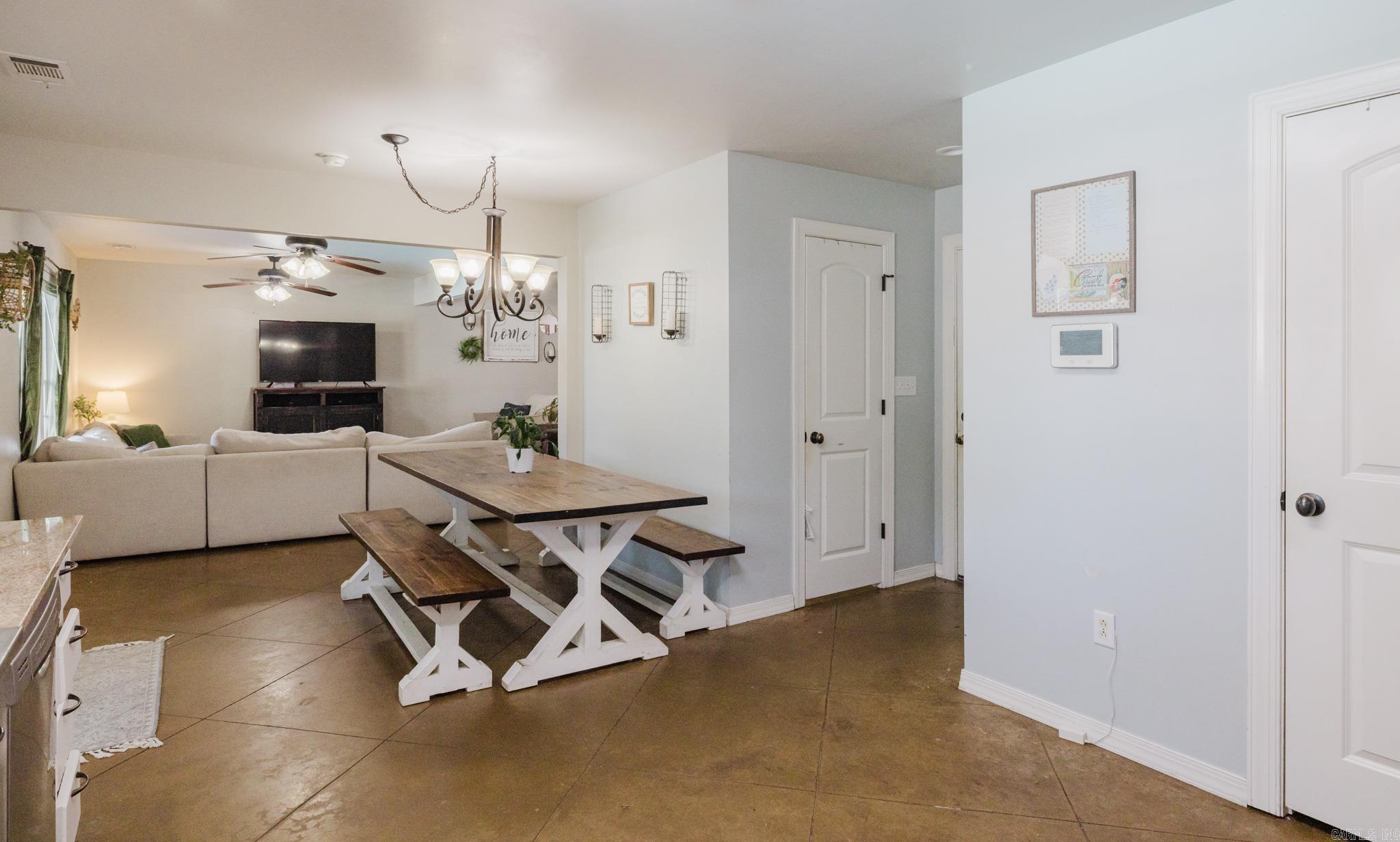 HICKORY SPRINGS - Residential